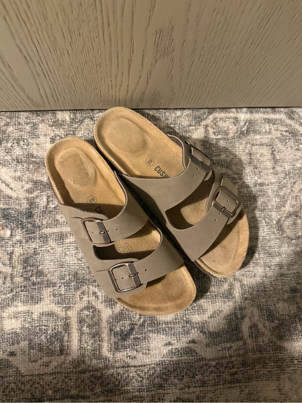 Cushionaire Lane Cork Footbed Sandal Size 8 - Picture 2 of 3